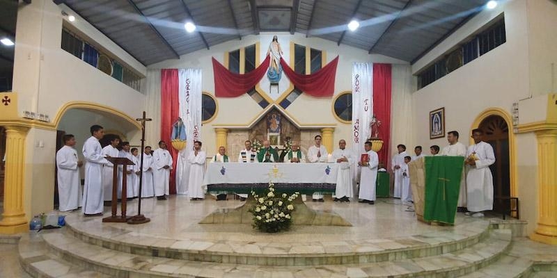 El cardenal Ca&ntilde;izares concluye su visita a las misiones valencianas en Hispanoam&eacute;rica visitando a enfermos atendidos por sus parroquias