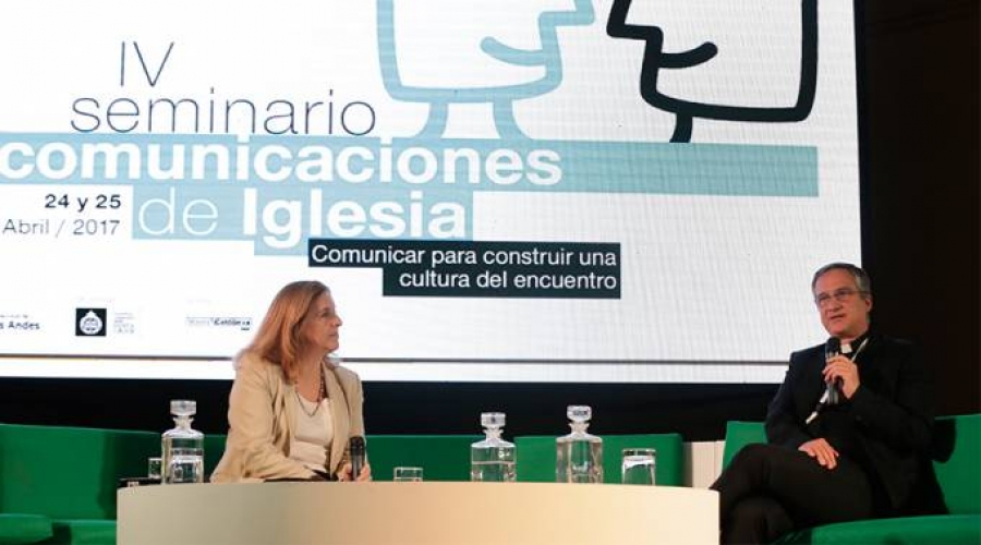 Expertos participan en seminario internacional sobre comunicaciones de la Iglesia