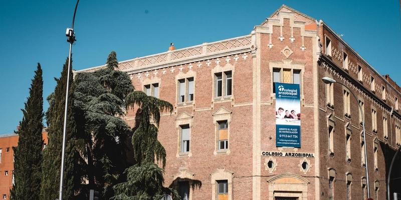 El cardenal Osoro mantiene un encuentro con la comunidad vocacional del Seminario Menor