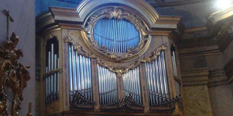La basílica pontificia de San Miguel acoge un concierto de órgano