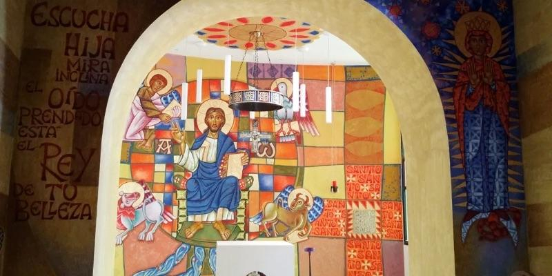 El cardenal Osoro bendice en la residencia sacerdotal San Pedro la capilla de la Congregaci&oacute;n de San Pedro Ap&oacute;stol