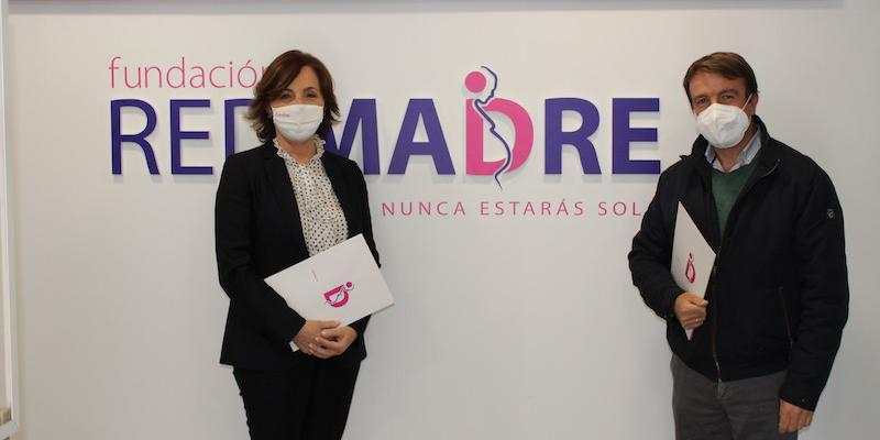 El Ayuntamiento de Tres Cantos firma un convenio con RedMadre para apoyar a mujeres embarazadas y en riesgo