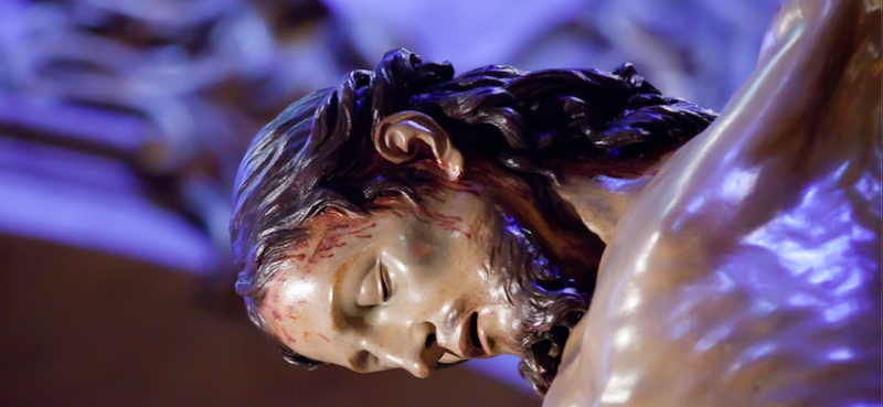 La hermandad de Los Estudiantes cierra el curso cofrade con una Misa en la bas&iacute;lica de San Miguel