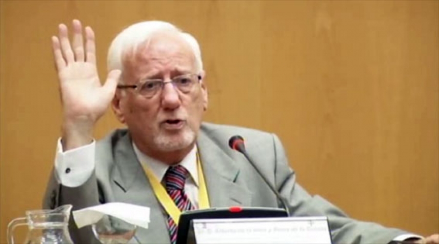 Alberto de la Hera hablar&aacute; esta tarde de &lsquo;La Sagrada Familia&rsquo; en &lsquo;Los lunes del Buen Suceso&rsquo;