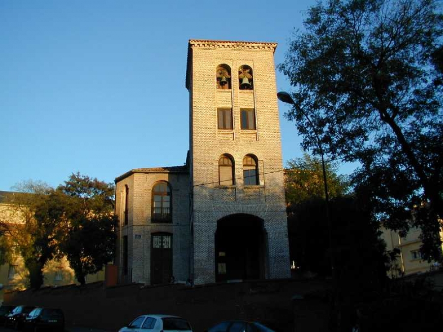 La parroquia San Miguel Arc&aacute;ngel arranca el curso en la fiesta de su titular