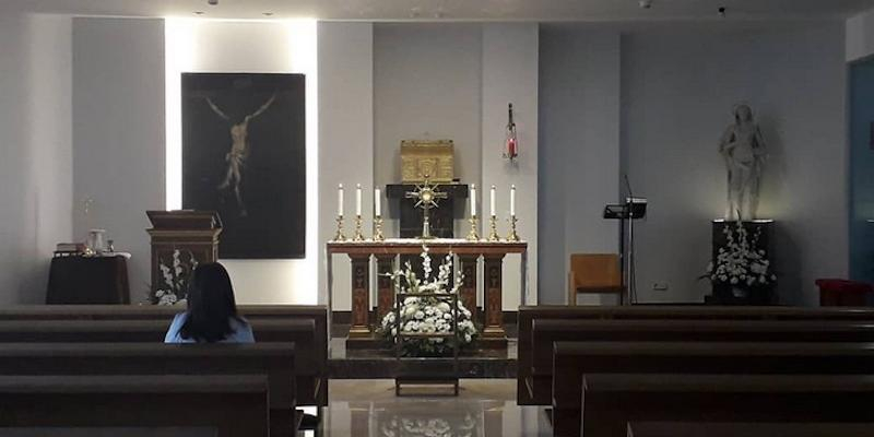 Monseñor Martínez Camino realiza la visita pastoral a Santa María de Nazareth de La Gavia