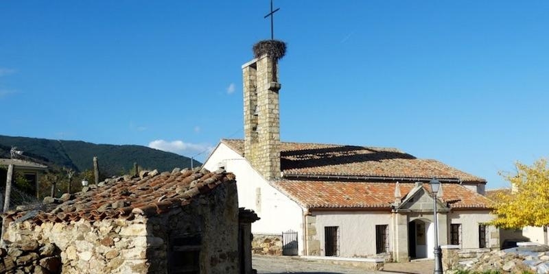 Navarredonda celebra la fiesta de san Miguel Arc&aacute;ngel con una Misa solemne
