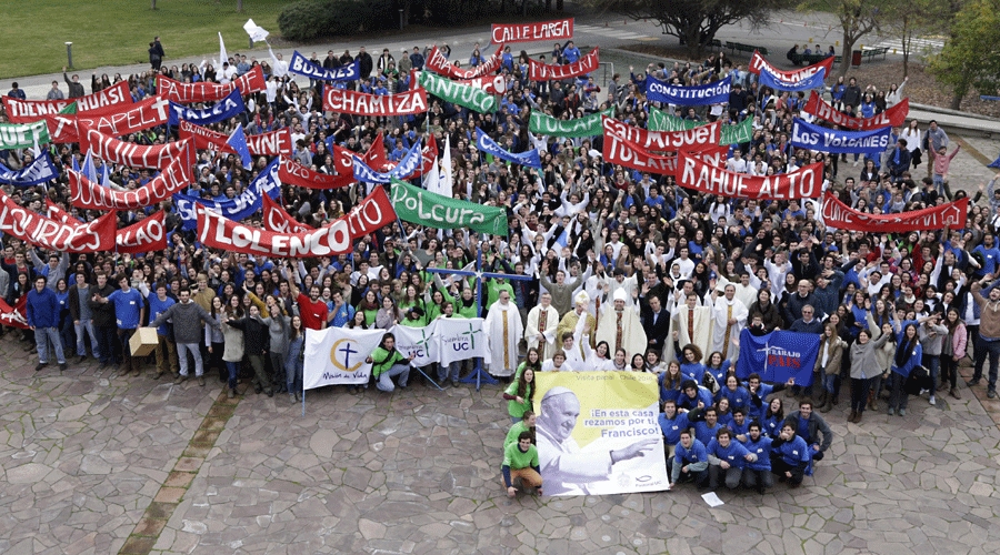 Con misiones de invierno miles de j&oacute;venes se preparan para recibir al Papa en Chile