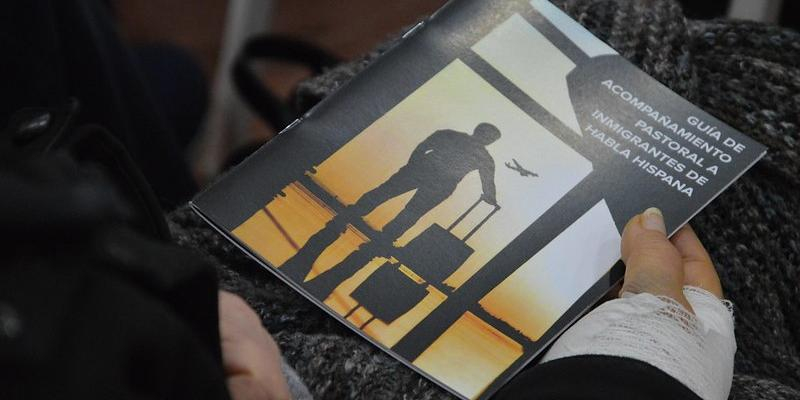 La Mesa por la Hospitalidad reafirma su preocupación con las personas más vulnerables y pide diálogo entre las Administraciones para resolver la crisis en Barajas