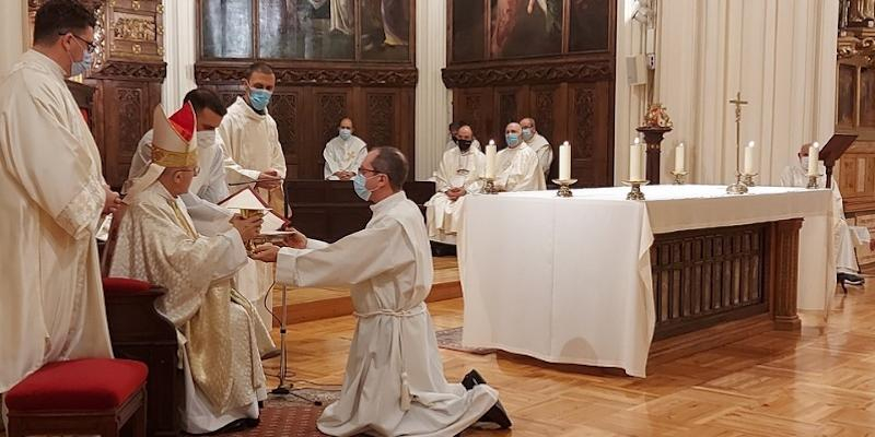 Instituci&oacute;n de ac&oacute;litos 2021