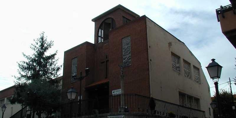 Monseñor Santos Montoya realiza la visita pastoral a Nuestra Señora del Carmen de Pozuelo de Alarcón