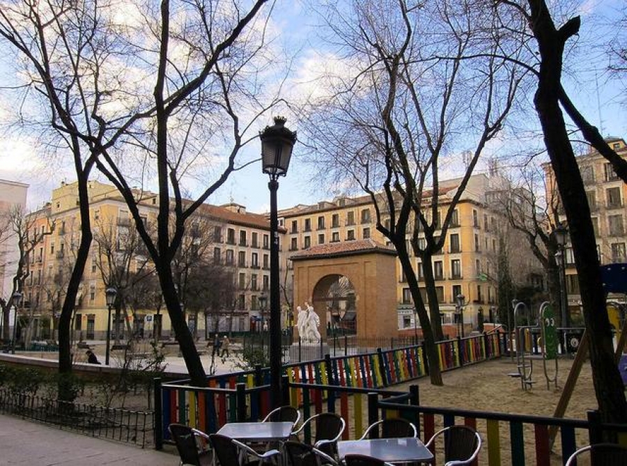 Cáritas Vicaría VII organiza un acto en la calle para presentar la Campaña del Paro