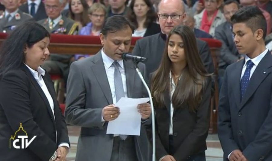 Los testimonios que conmovieron al Papa en la vigilia de las l&aacute;grimas