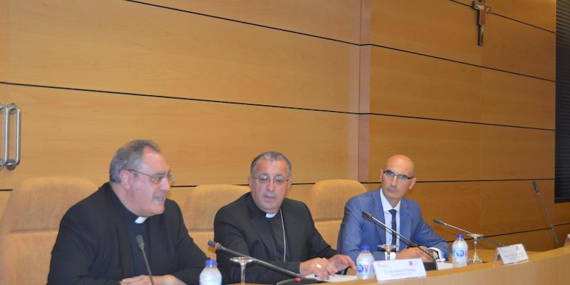 La Fundaci&oacute;n Pablo VI presenta el congreso 'Iglesia en la Sociedad Democr&aacute;tica'