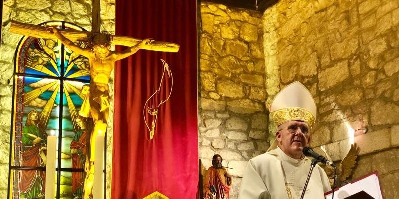 El cardenal Osoro celebra un acto de desagravio en Fresnedillas: «Si recibís odio, dad amor»