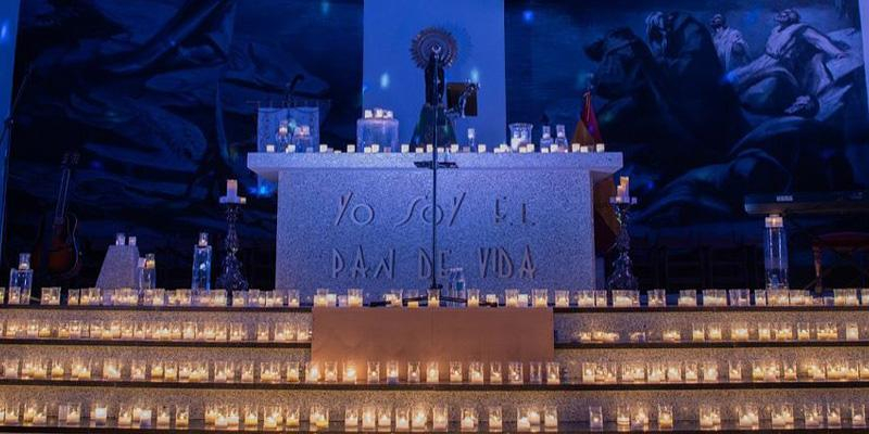 La parroquia Nuestra Señora del Pilar celebra su belén viviente en la Misa del III Domingo de Adviento: «Hacemos que los niños conozcan realmente qué es la Navidad»