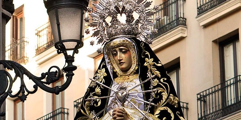 La hermandad de los Siete Dolores celebra sus 430 años: «La Virgen nunca ha dejado a sus hijos»