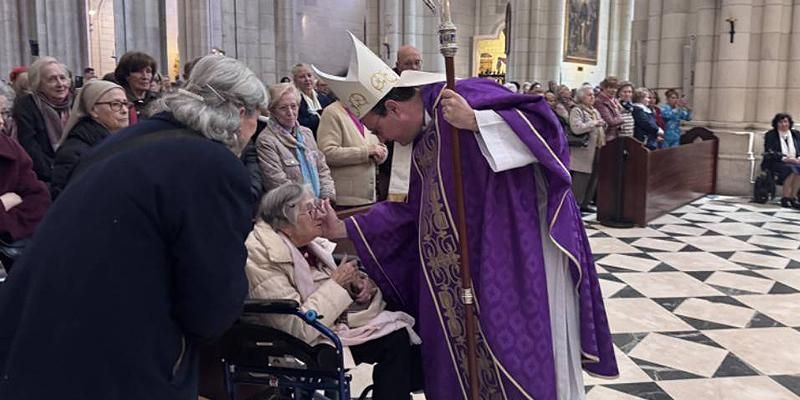 El enfoque pastoral de José Antonio Álvarez como obispo: la Cruz, la Resurrección y María, en una llamada a «entregar más la vida»