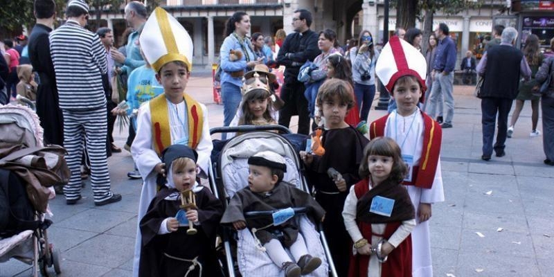 San Ignacio de Loyola de Torrelodones honra a Todos los Santos con una fiesta de la vida