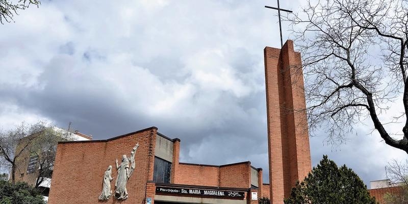 Santa María Magdalena honra a su titular con una solemne Eucaristía