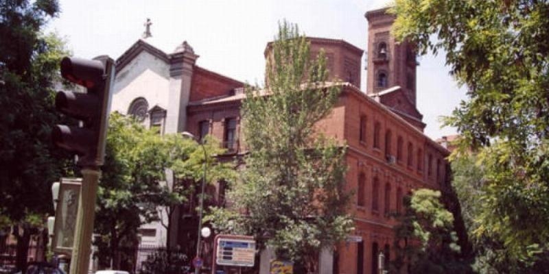 El cardenal Osoro visita a los sacerdotes de la residencia sacerdotal San Pedro