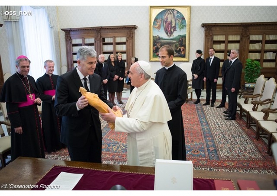 El Papa recibe al Presidente Dragan Covic de Bosnia-Herzegovina