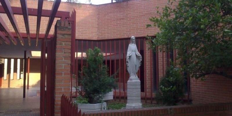 Monseñor Juan Antonio Martínez Camino, SJ, realiza la visita pastoral a Nuestra Señora del Espino