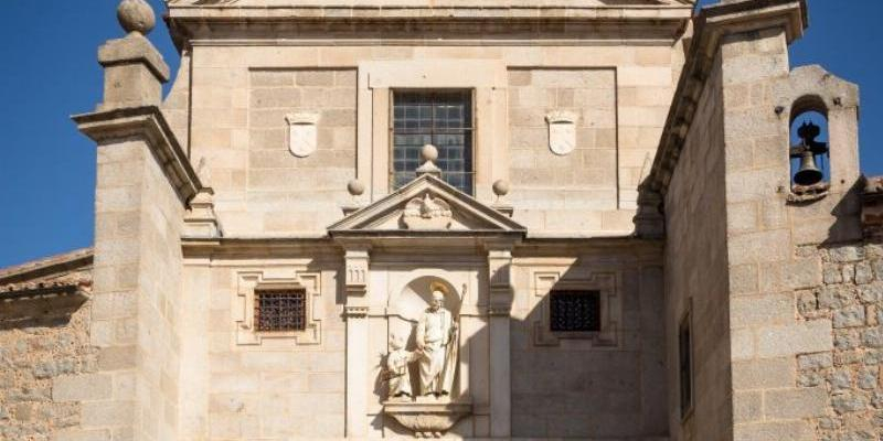 El vicario parroquial de Valdemorillo predica la novena en honor a la Virgen del Carmen en las carmelitas de El Escorial