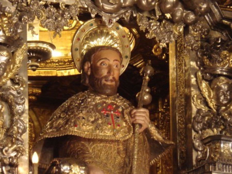 Los gallegos residentes en Madrid celebran una Misa en honor al ap&oacute;stol Santiago en la catedral
