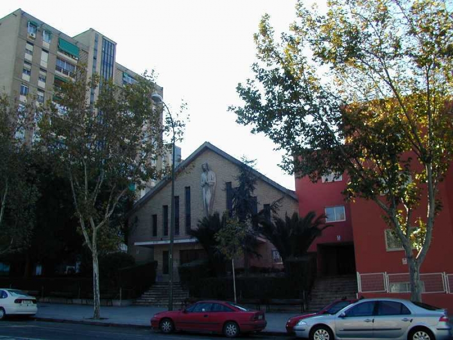 El grupo de teatro de Nuestra Se&ntilde;ora de la Misericordia representa 'Cuento de Navidad'