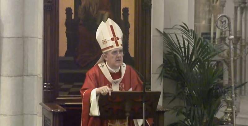 El arzobispo subraya que el Esp&iacute;ritu Santo da &laquo;armon&iacute;a&raquo; y lleva a &laquo;entregar el amor de Dios&raquo;.