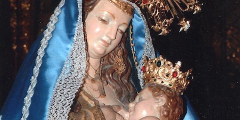 Avelino Revilla preside la Misa en honor a la Virgen del Puerto