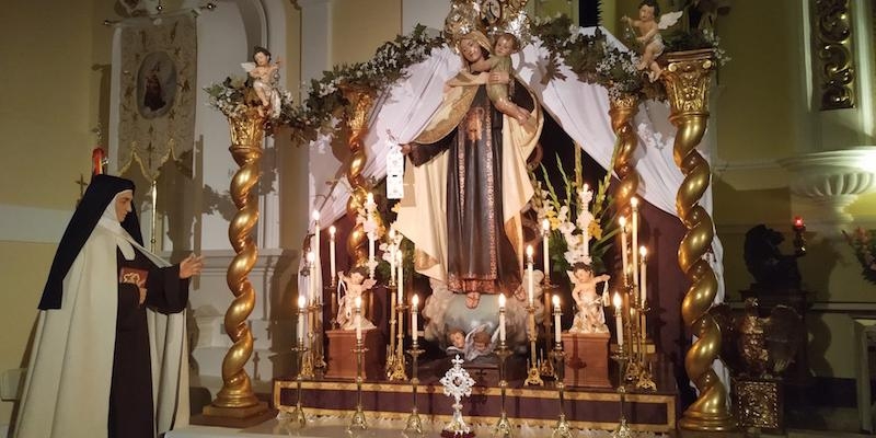 La iglesia de las carmelitas descalzas de San Lorenzo de El Escorial acoge los cultos en honor a la Virgen del Carmen