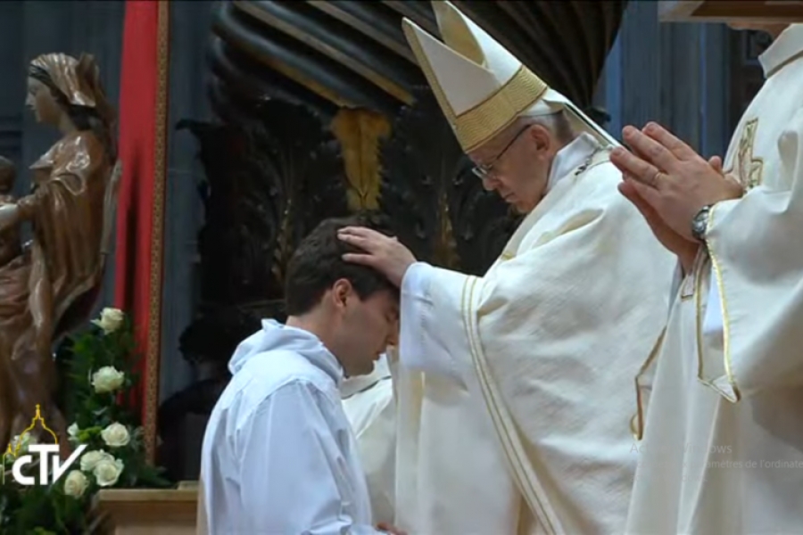 &laquo;Sean siempre misericordiosos, siempre&raquo;: ordenaci&oacute;n de 10 sacerdotes