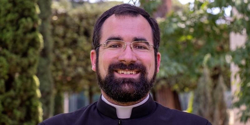 El cardenal Osoro ordena diácono en Santa María de Caná al legionario de Cristo Ignacio Rubio