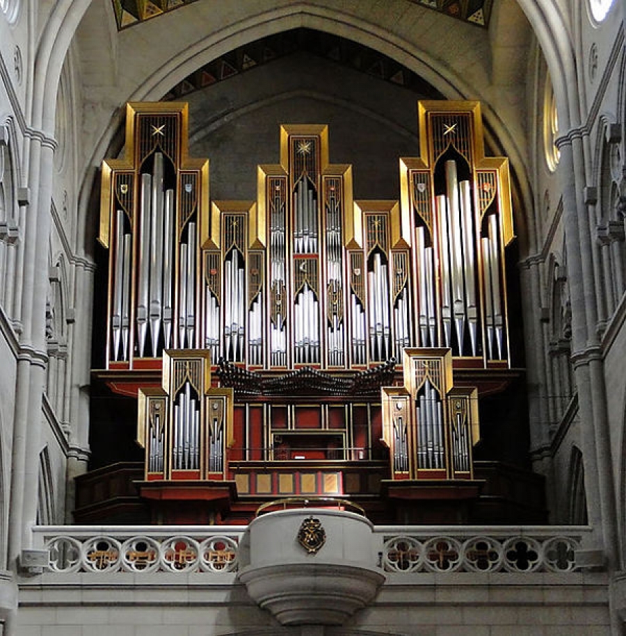 Roberto Fresco ofrece un concierto de órgano en la catedral de la Almudena