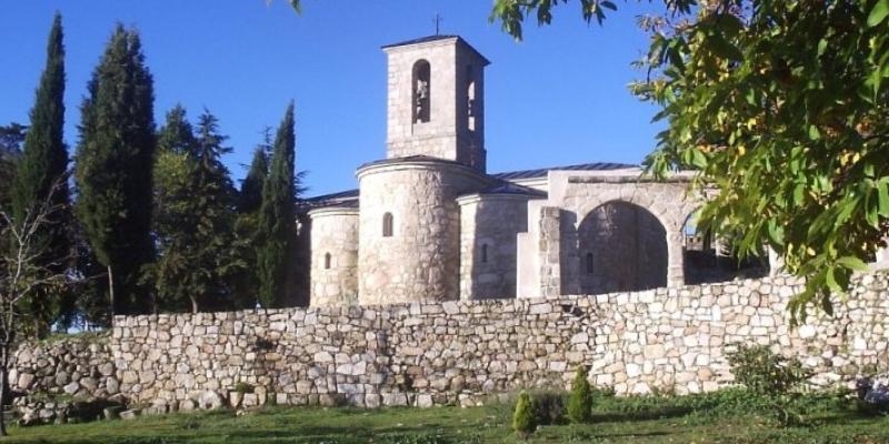 Los sacerdotes de la Vicaría V clausuran el curso pastoral en el monasterio de La Cabrera