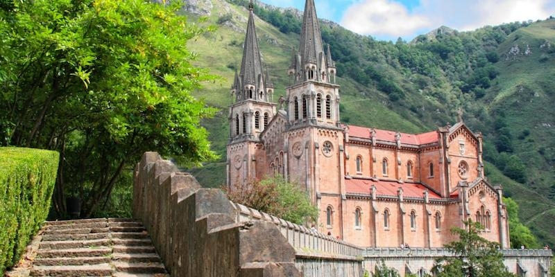 La capilla de Somosaguas organiza una peregrinación a Covadonga