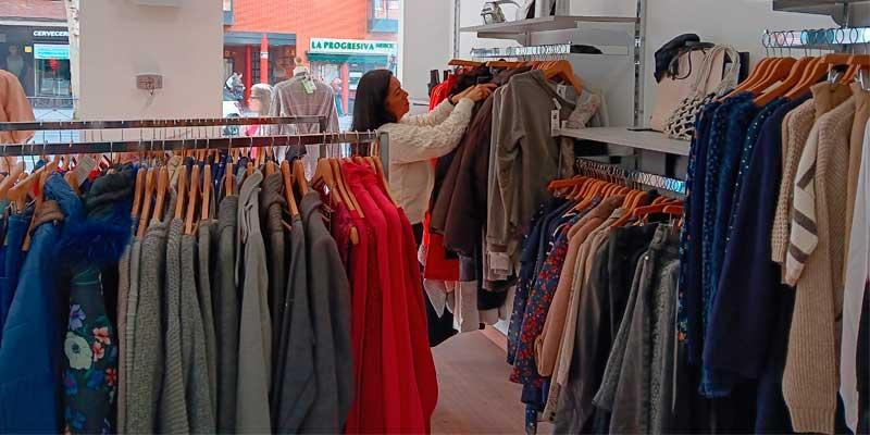 Las tiendas de Moda re- de Cáritas Madrid abren de nuevo tras el descanso vacacional