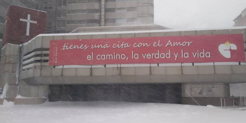 Nuestra Se&ntilde;ora del Buen Suceso bendice la imagen de san Jos&eacute; que ser&aacute; venerada en su A&ntilde;o Jubilar