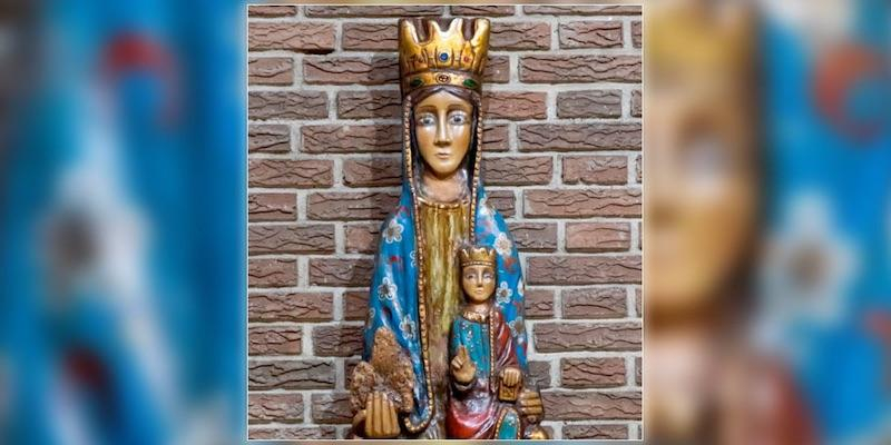 Juan Briones preside en Nuestra Se&ntilde;ora de la Monta&ntilde;a de Moratalaz los cultos en honor a su titular