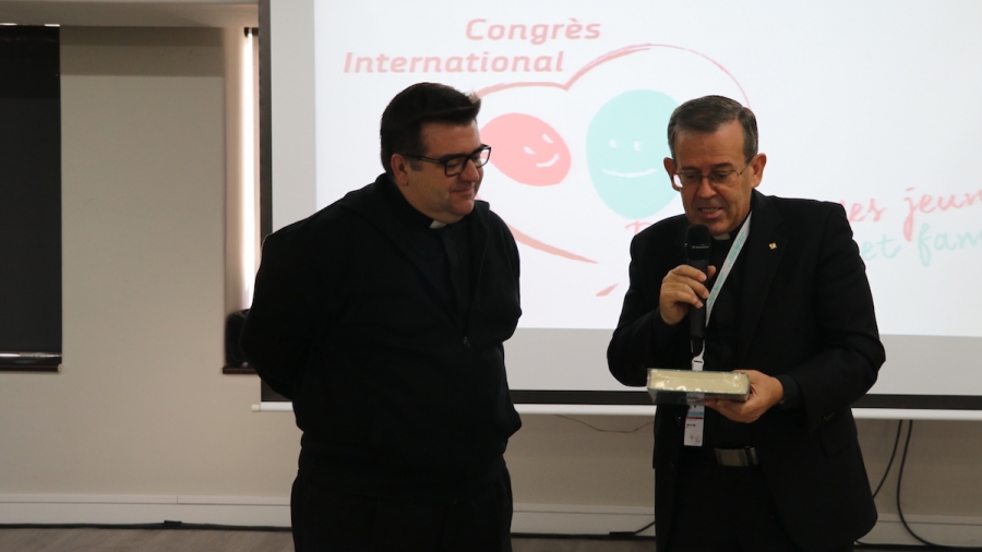 &laquo;No queremos una pastoral familiar paralela a la pastoral juvenil&raquo;, afirman los salesianos en el Congreso Internacional que est&aacute;n celebrando en Madrid
