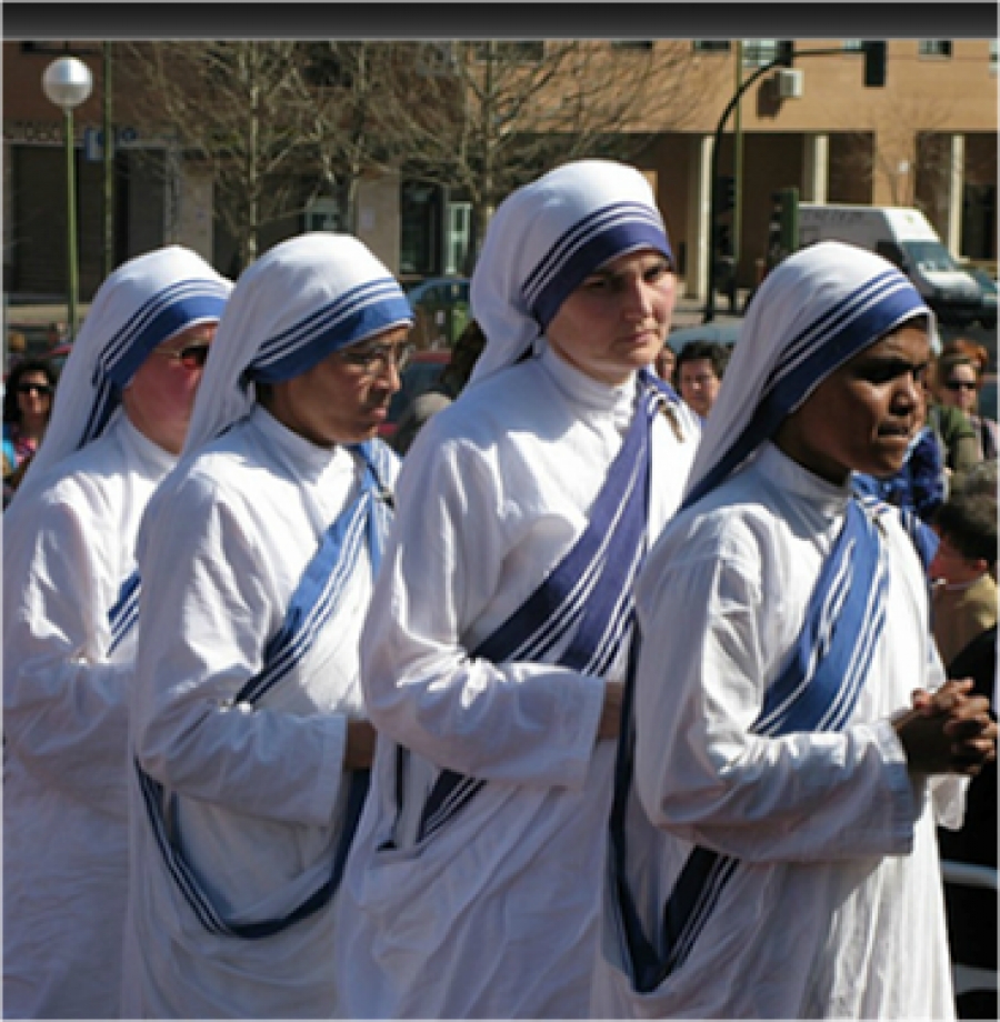 Eucarist&iacute;a y comida navide&ntilde;a del arzobispo de Madrid en las casas de las Misioneras de la Caridad