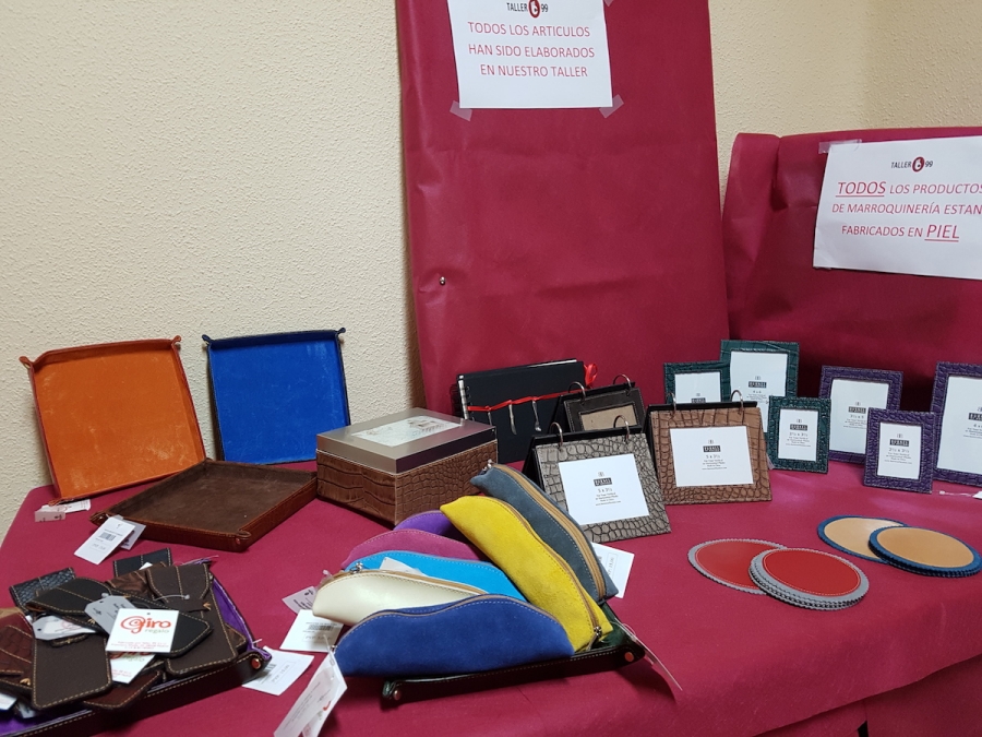 Semana del outlet en la tienda de C&aacute;ritas Madrid