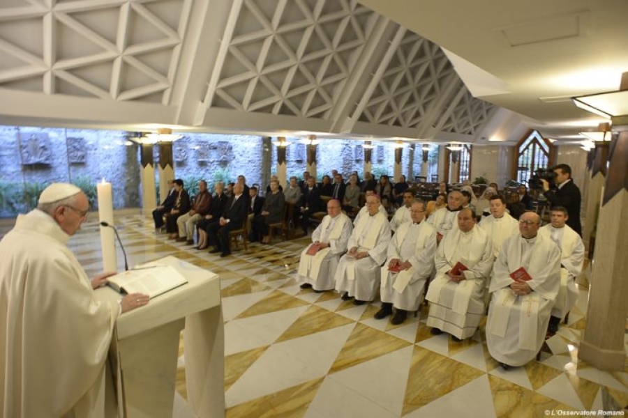 Francisco: &laquo;Nuestros misioneros, estos h&eacute;roes de la evangelizaci&oacute;n de nuestro tiempo&raquo;