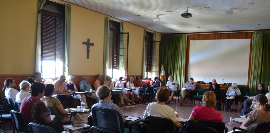 &ldquo;Amad a todos, escuchad a todos&rdquo;.