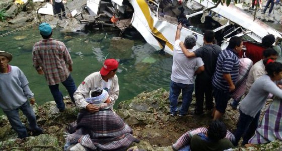 M&aacute;s de 20 muertos en un accidente de autob&uacute;s en M&eacute;xico