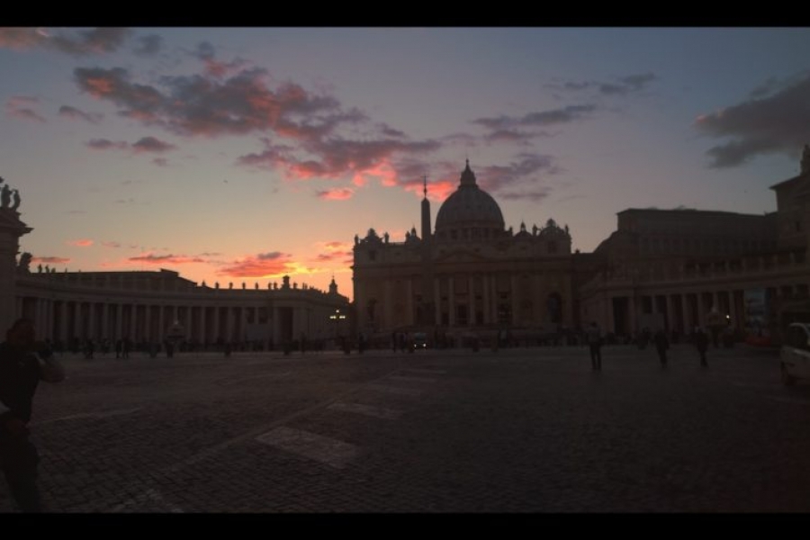 'La dimensi&oacute;n carism&aacute;tica nunca puede faltar en la vida y misi&oacute;n de la Iglesia'