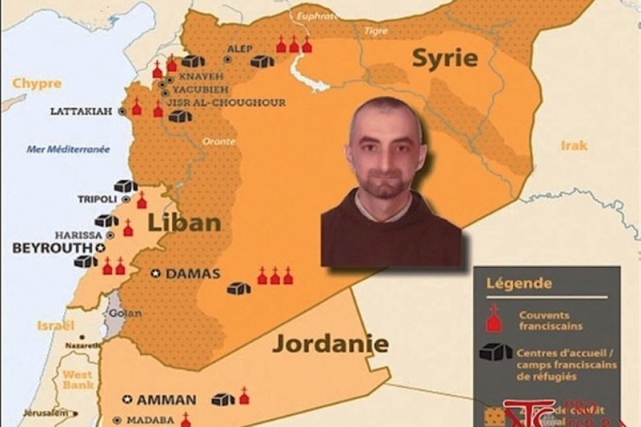 Un franciscano que estuvo secuestrado en Siria participa en la misa de Santa Marta