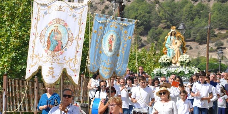 Moralzarzal organiza un amplio programa de cultos en honor a sus patronos, la Virgen del Rosario y san Miguel Arcángel